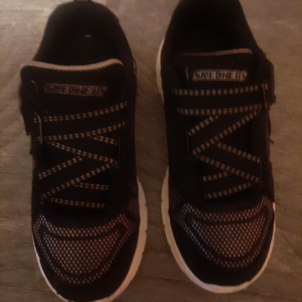 Sketchers Super Z Shoes  ( Size : 2 )